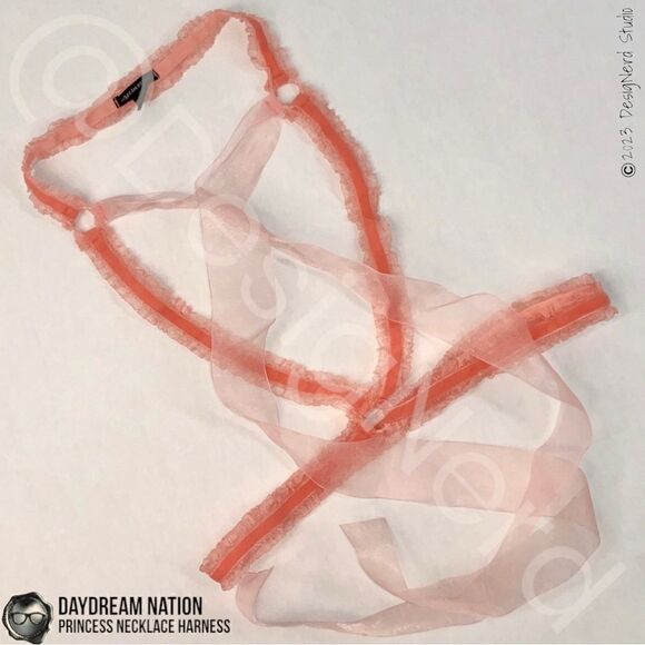 DAYDREAM NATION x DOLLS KILL PRINCESS NECKLACE HARNESS IN BLUSH PINK VELVET LACE - Picture 16 of 16